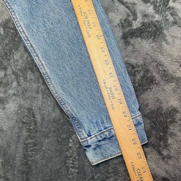 Old Navy Classic Jean Jacket Womens Large Blue Cotton Relaxed Fit Button Front - Picture 7 of 11